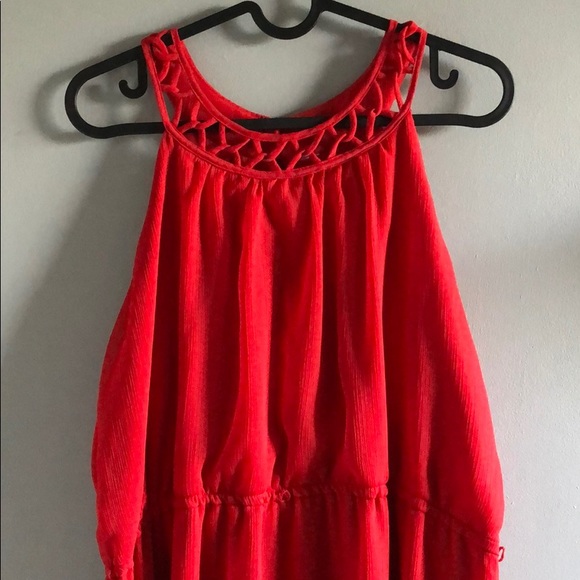 Red dress - Picture 2 of 3